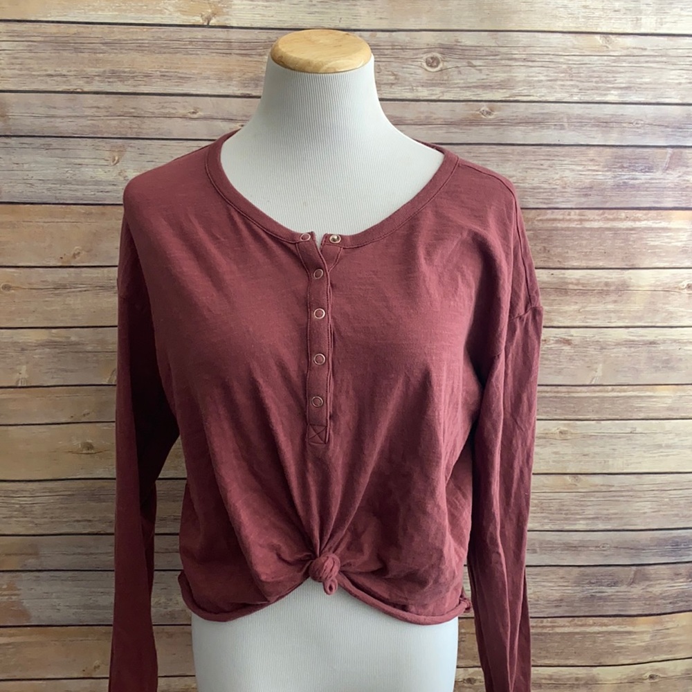 🎈Sale🎈NWT Wild Fable Slightly Cropped Top With Tie